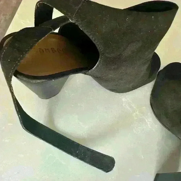 Cute toe open boots - Picture 2 of 4